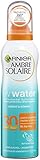 Garnier Ambre Solaire UV Water Erfrischender Sprühnebel mit LSF 30, kühlendes Sonnenschutz-Spray, transparent, feuchtigkeitsspendend, 200 ml