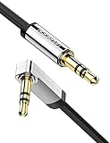 UGREEN Aux Kabel Auto Klinkenkabel 90 Grad 3.5mm Audio Kabel mit Winkelstecker Flach Kabel kompatibel mit Auto Audiosystem, TV, Soundbar, Lautsprecher, Handy, Kopfhörer usw. (2m, Schwarz)